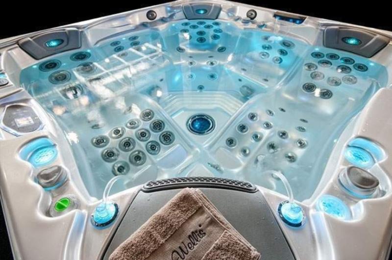 С ВСЕРОССИЙСКИМ ДНЁМ БАССЕЙНОВОЙ ИНДУСТРИИ